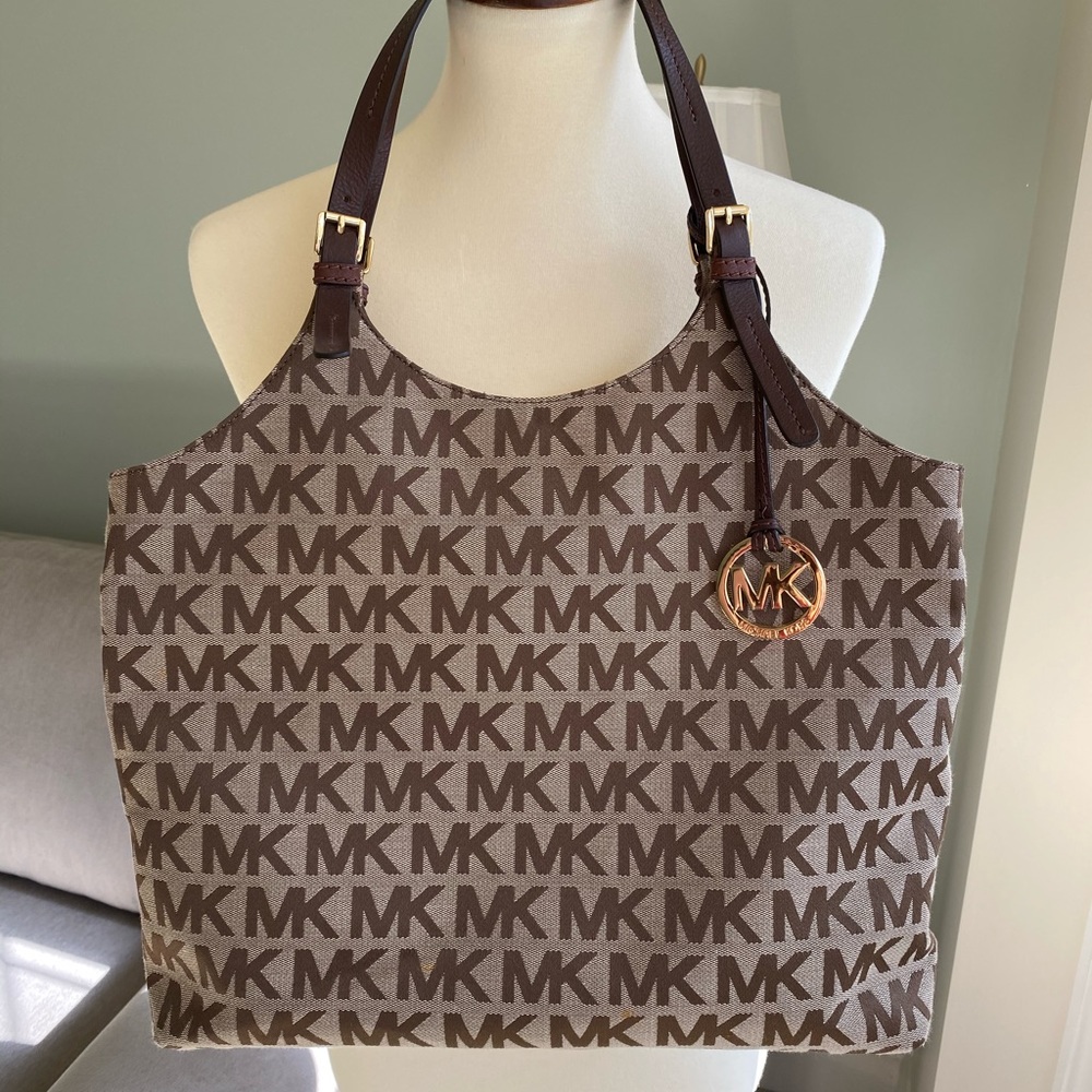 Michael Kors logo jacquard shoulderbag